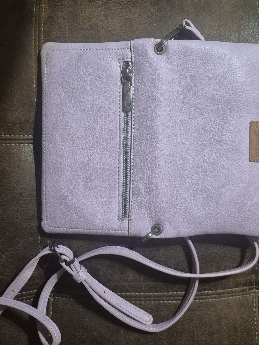 Wrangler Lavender Cheetah Crossbody Wallet Bag - Picture 3 of 3